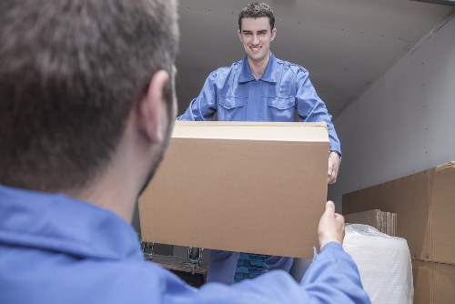 Residential and business unpacking support in Elephant and Castle
