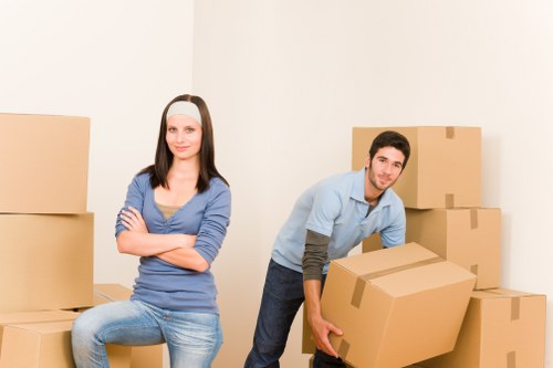 Elephant And Castle movers carrying out a safe and organised move
